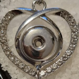 Swirl heart pendant