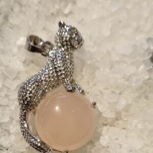 Rose quartz cheetah pendant