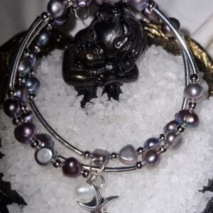 freshwater pearls tribe bracelet oil slick